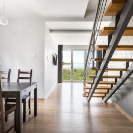 Twin Stringer Stairs